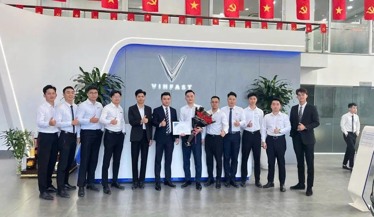 VINFAST TÂY HỒ – VINH DANH NHỮNG NGƯỜI TIÊN PHONG BỨT PHÁ THÁNG 10.2025